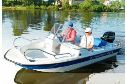 Wyatboat-430 DC (тримаран)
