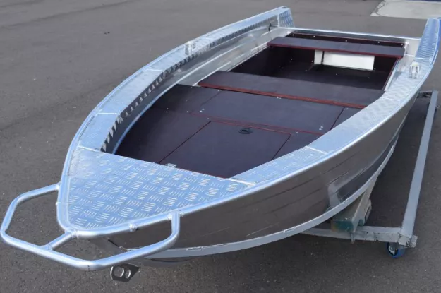 7 - Wyatboat-390Р Fish 
