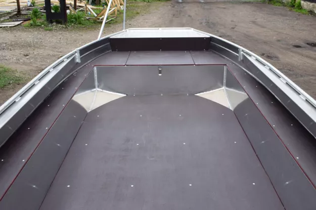 5 - Wyatboat-430 Master 