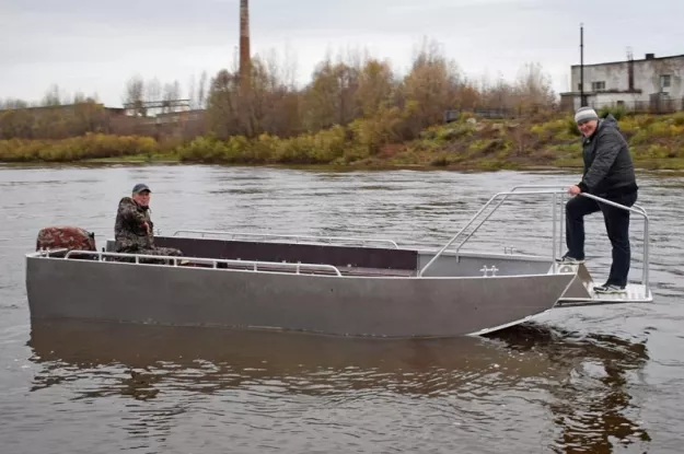 20 - Wyatboat-600 