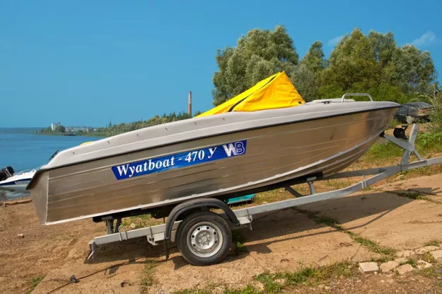 11 - Wyatboat-470 У 