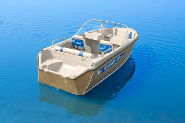 7 - Wyatboat-470 Open 