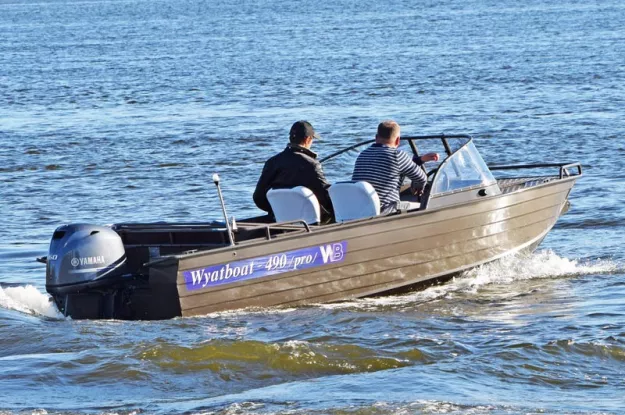 3 - Wyatboat-490 T Pro 