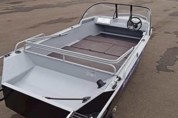 8 - Wyatboat-490 T Pro 