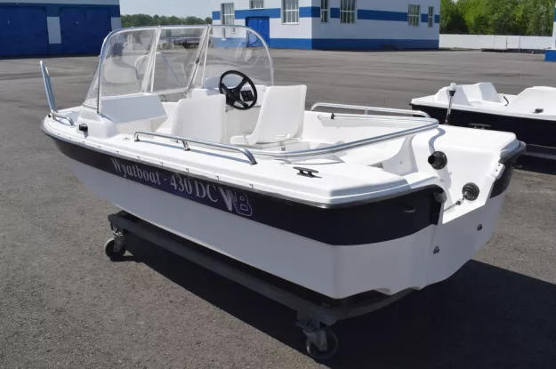 3 - Wyatboat-430 DC (тримаран) 