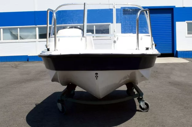 2 - Wyatboat-430 DC (тримаран) 