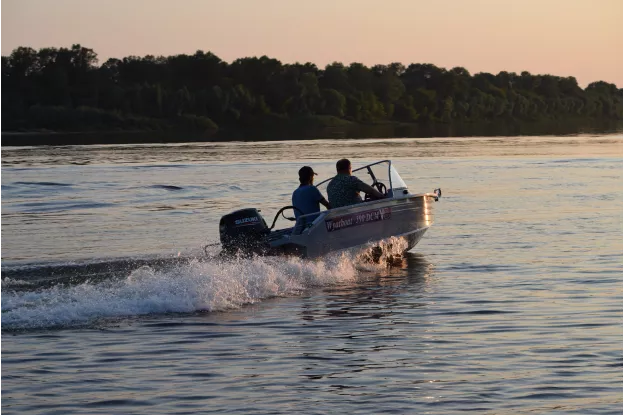11 - Wyatboat-390 DCM 