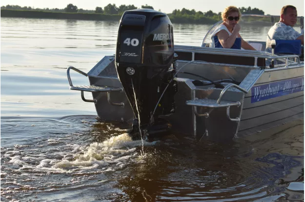 18 - Wyatboat-490 Pro водомет 