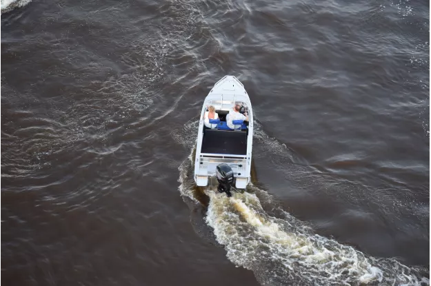 24 - Wyatboat-490 Pro водомет 