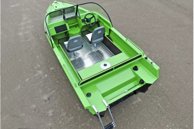 12 - Wyatboat-430 DCM NEW 