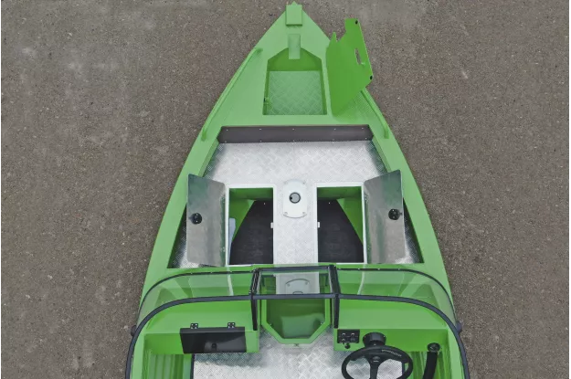 13 - Wyatboat-430 DCM NEW 