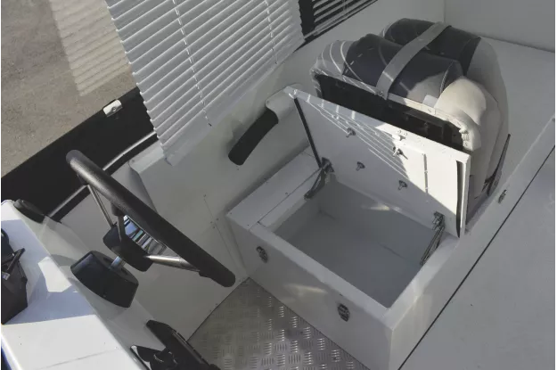8 - Wyatboat-660 Cabin 
