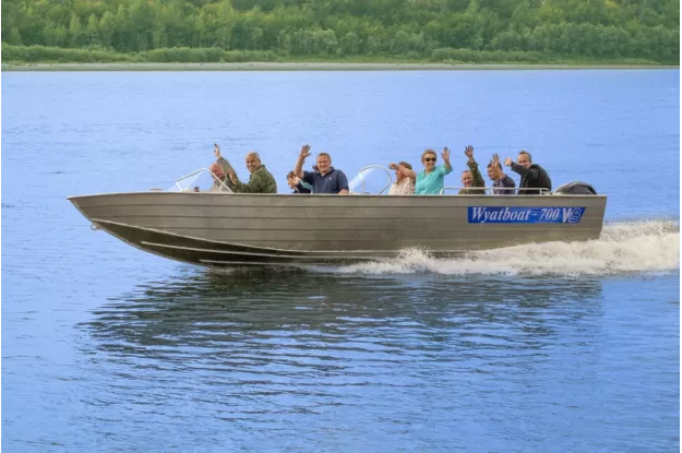 1 - Wyatboat-700 