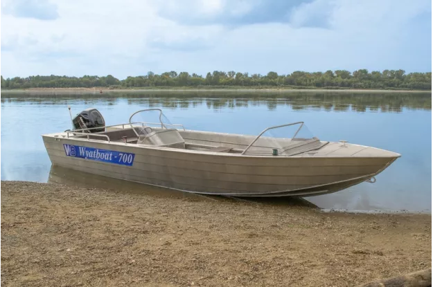 4 - Wyatboat-700 