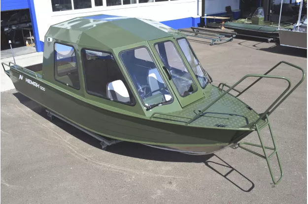 20 - Неман-500 (закрытая рубка) 