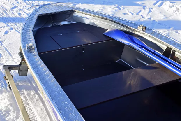 6 - Wyatboat-370 Р 