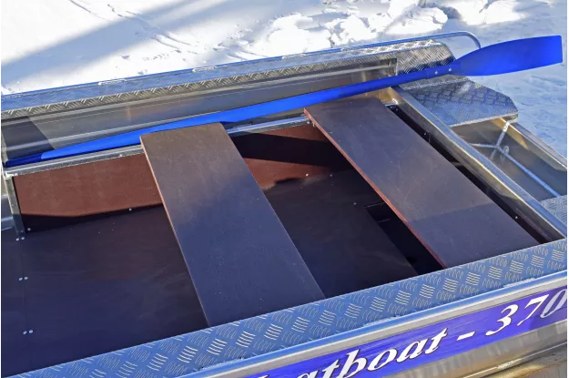 8 - Wyatboat-370 Р PRO 