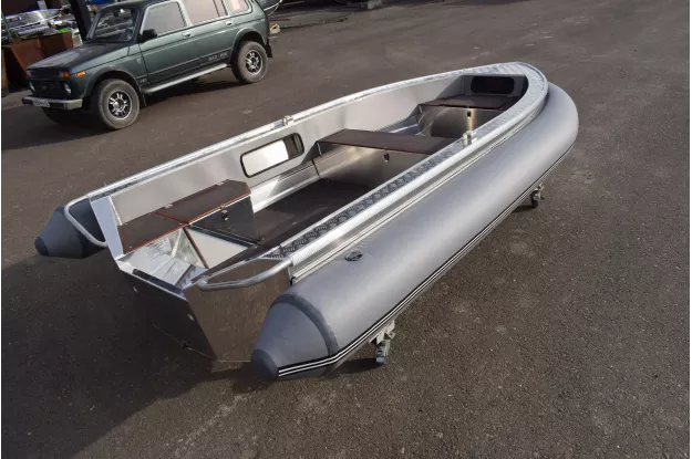 14 - Wyatboat-370 