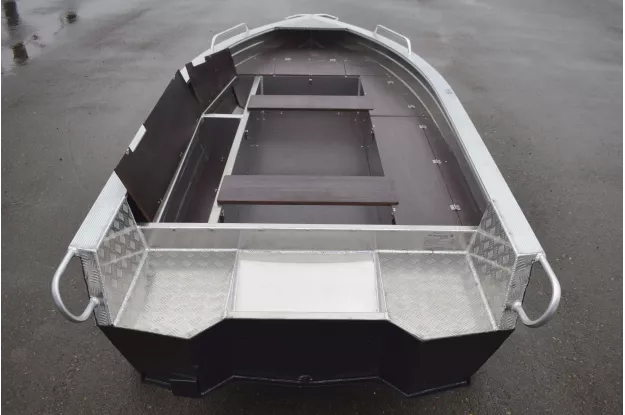8 - Wyatboat-390РМ 