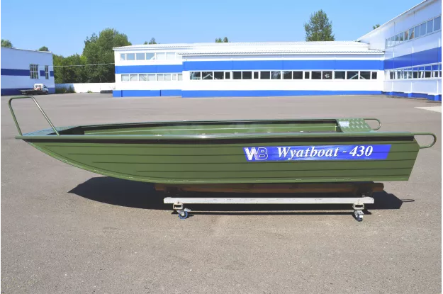 13 - Wyatboat-430 Master Fish 
