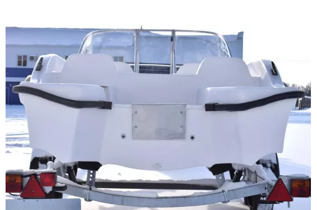 3 - Wyatboat-430М (килевая) 