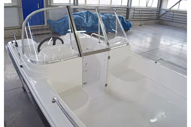 4 - Wyatboat-430 DCM 
