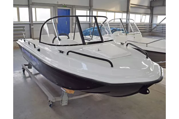 6 - Wyatboat-430 M 