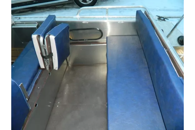 6 - Wyatboat-460 T DCM  
