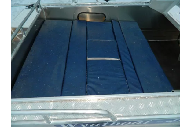 8 - Wyatboat-460 T DCM  