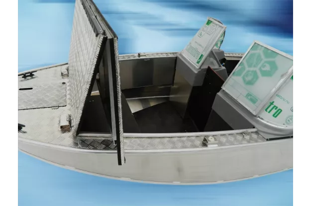 10 - Wyatboat-460 T DCM  