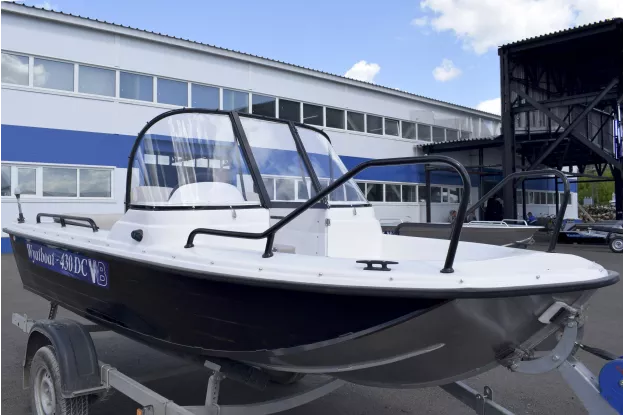 1 - Wyatboat-430 DC 