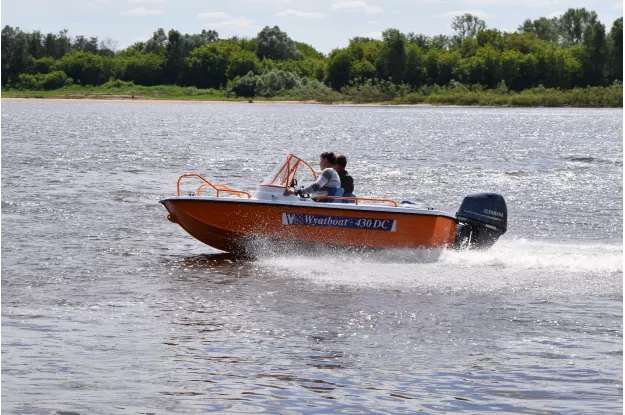 7 - Wyatboat-430 DC 