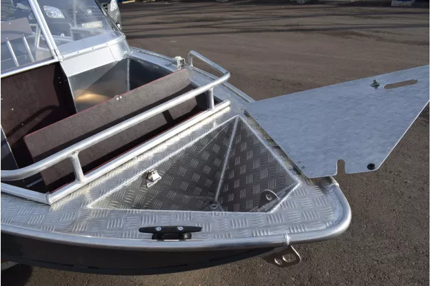 5 - Wyatboat-460 DCM 