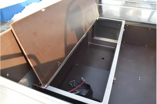 8 - Wyatboat-460 DCM NEW 