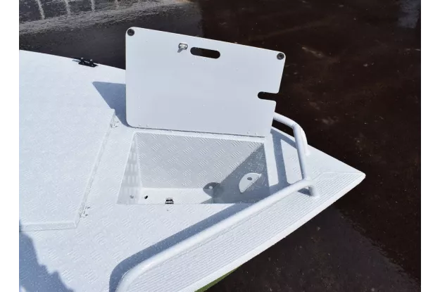 3 - Wyatboat-460 DCM PRO 