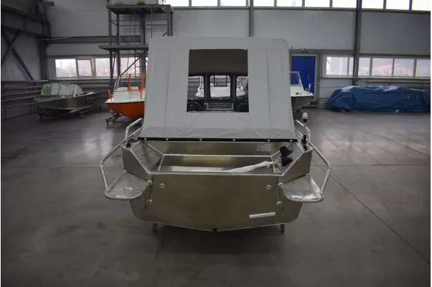8 - Wyatboat-460 DCM PRO 