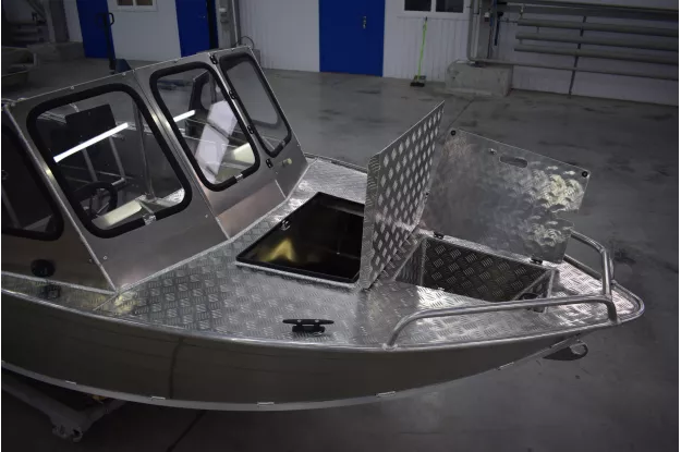10 - Wyatboat-460 DCM PRO 