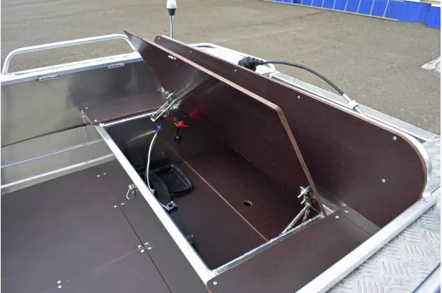 8 - Wyatboat-430 DCM 