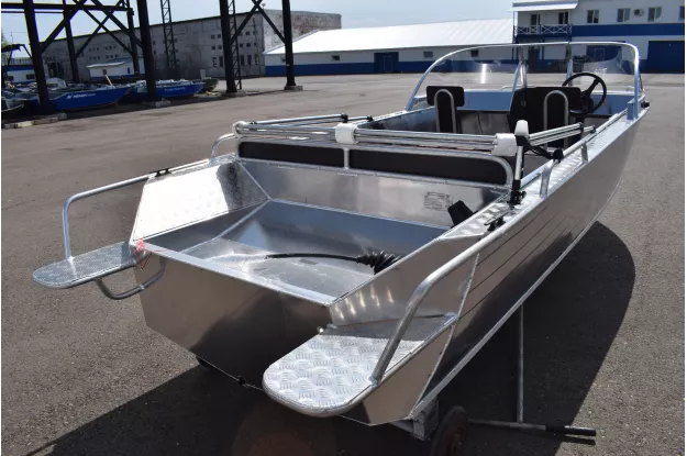 4 - Wyatboat-550 DCM 