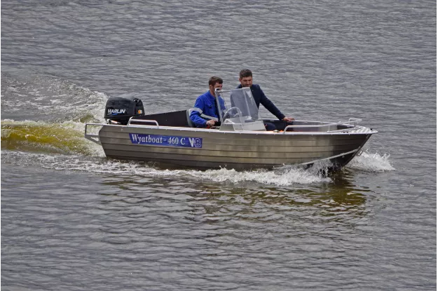 3 - Wyatboat-460 C 