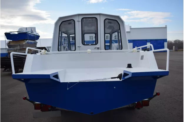 16 - Неман-500 (закрытая рубка) 