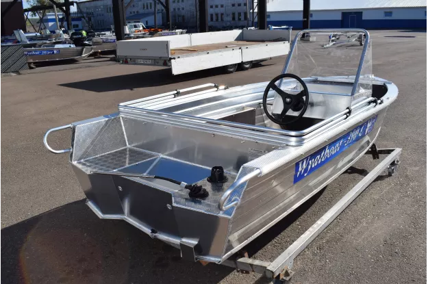 12 - Wyatboat-390 C 