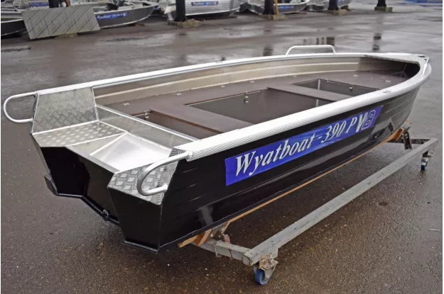 9 - Wyatboat-390РМ 