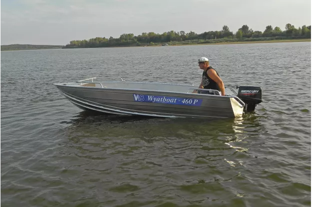 2 - Wyatboat-460 P 