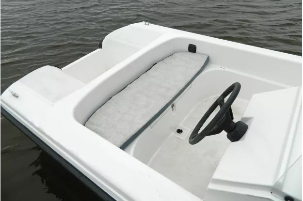 4 - Wyatboat 430 C 