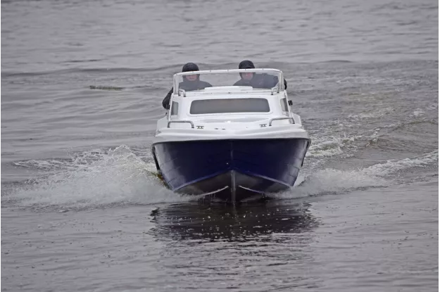3 - Neman-500 с каютой 