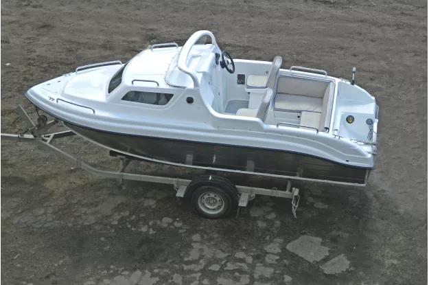 8 - Neman-500 с каютой 
