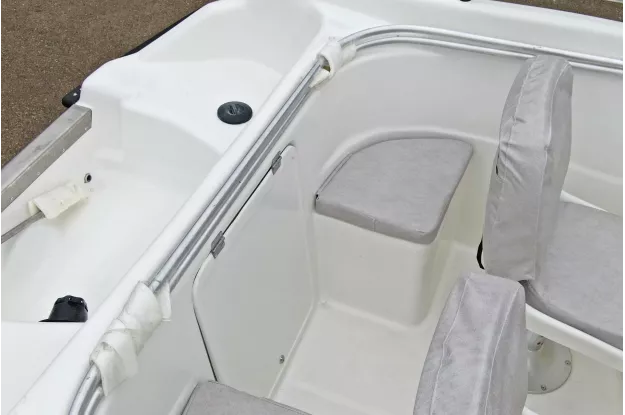 6 - Wyatboat-470 П 
