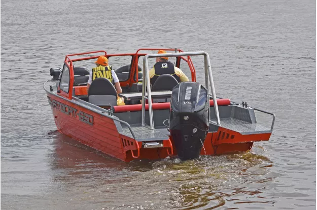 30 - Wyatboat-660 