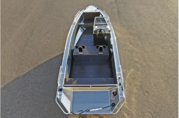 4 - Wyatboat-490 C 